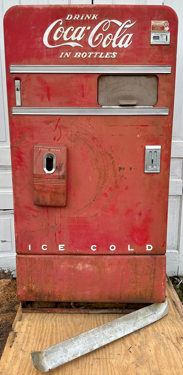 Untested AS IS 1950's Coca Cola Vending Machine - Model No. F83H5 - GA20526