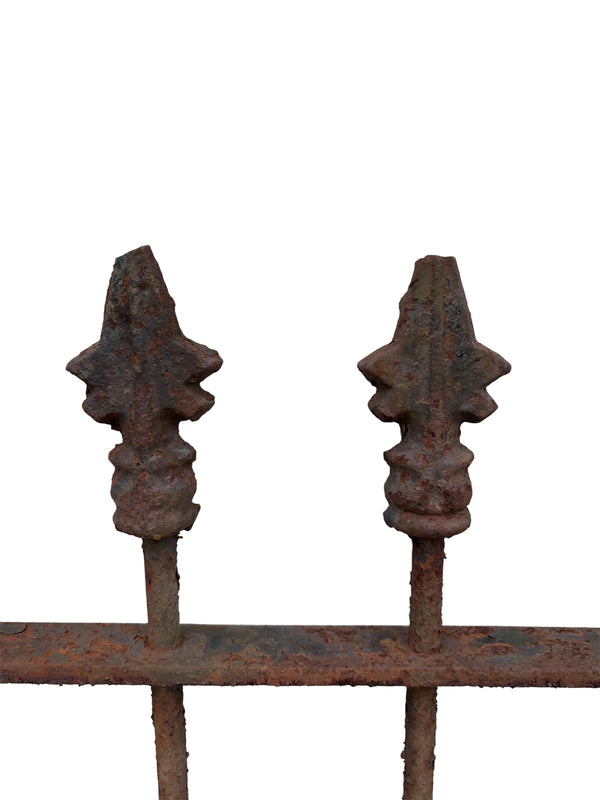 31 Ft Antique Wrought Iron Picket Fencing GA21065