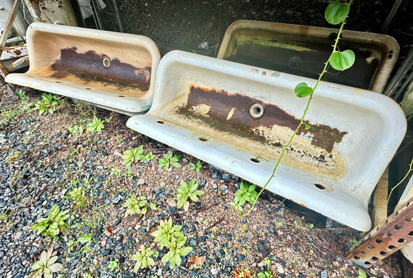 Cast Iron Farmhouse Sinks w/ Legs- 5 Available GA20407