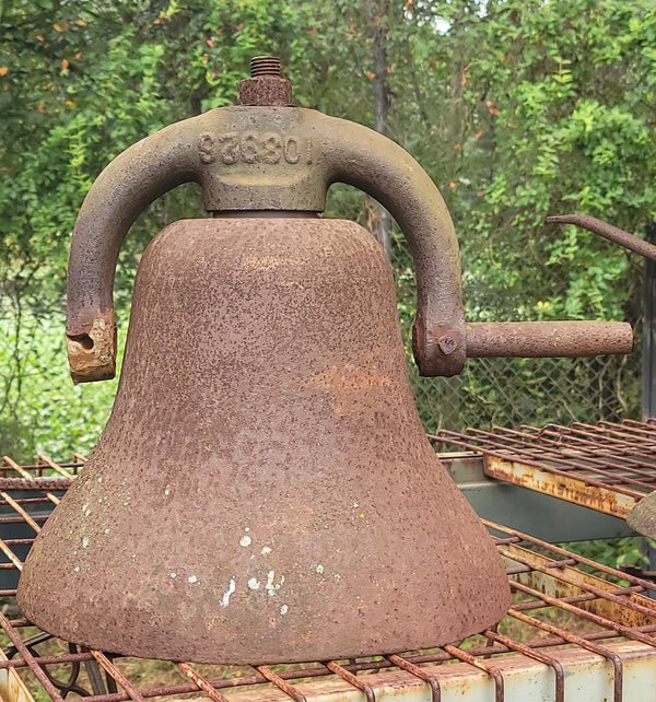 Vintage Cast Iron Bell with Clanger & Top Yoke 16" x 14" GS00697