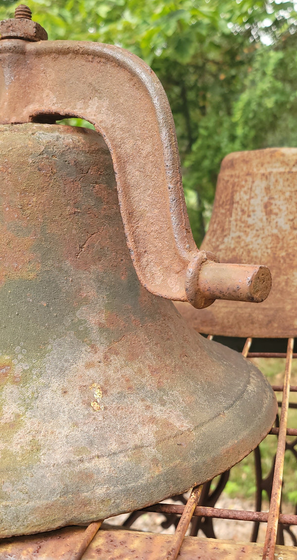 Vintage C.S. Bell Hillsboro OH #2 Cast Iron Bell w/ Top Yoke 16" x 10" GS00698