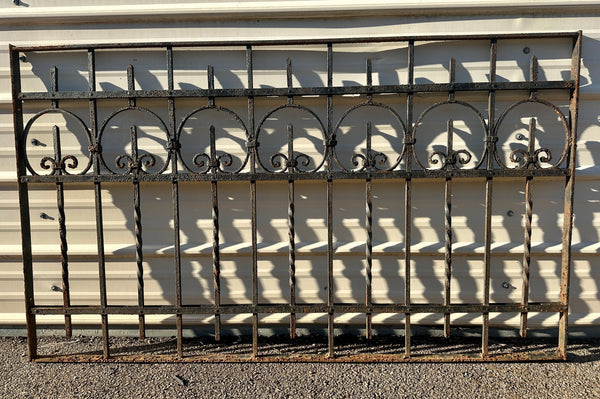 34 Feet of Antique Wrought Iron Fencing GA20789