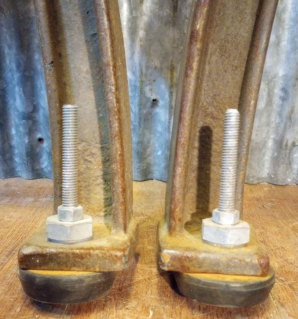 Pair of Cast Iron Machine Legs 30 1/2" T x 24" W GA-S075