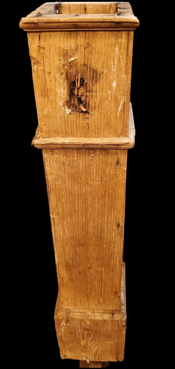 Pair of Newel Posts GAM0254