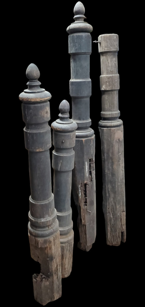 Set of 4 Newel Posts GAM0244