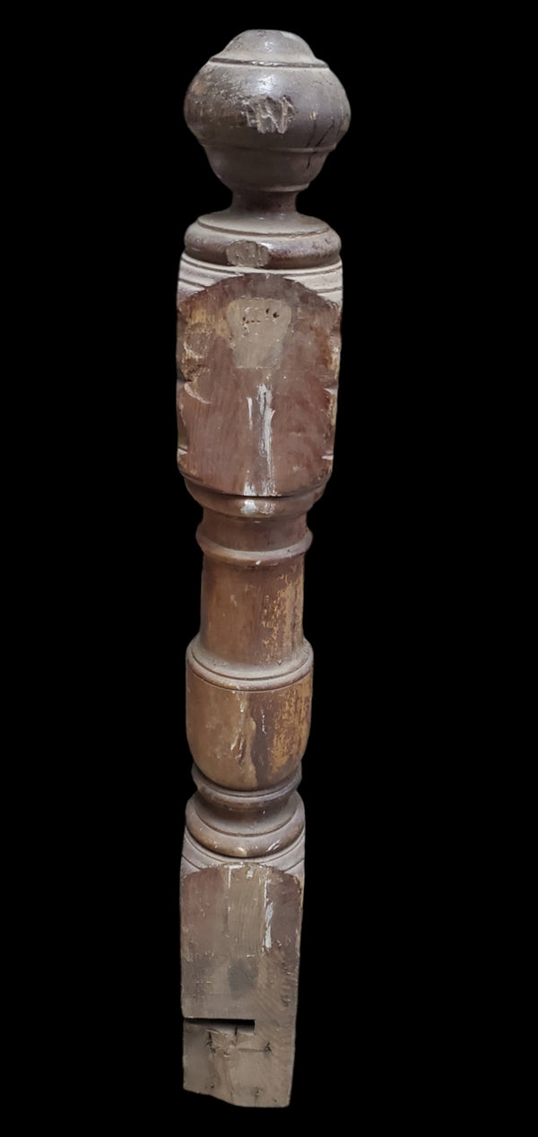 Turned Newel Post GAM0273