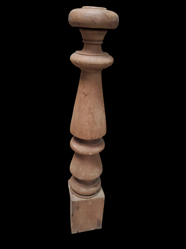 Walnut Newel Post GAM0217