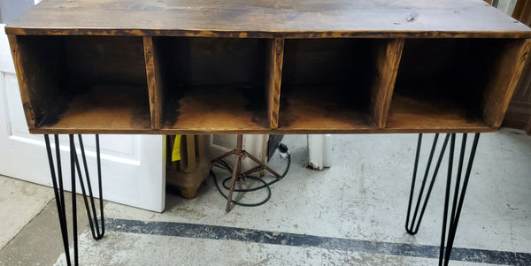 4 Cubby Hardware Table *GAM0106