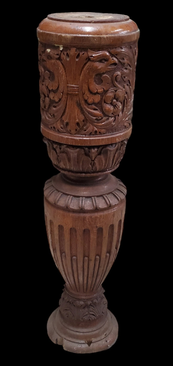 Carved Newel Post GAM0297