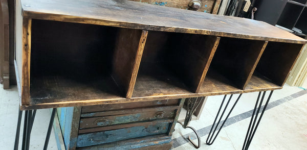 4 Cubby Hardware Bin Table *GAM0105