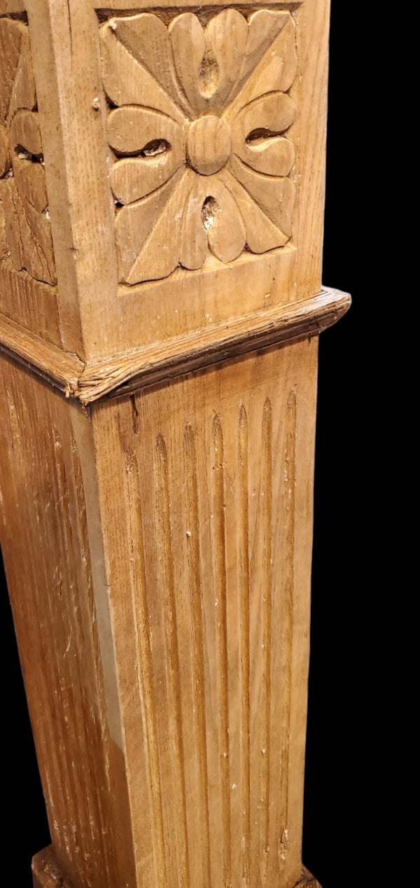 Pair of Newel Posts GAM0254