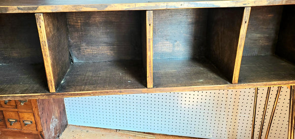 5 Cubby Hardware Bin Table *GAM0108