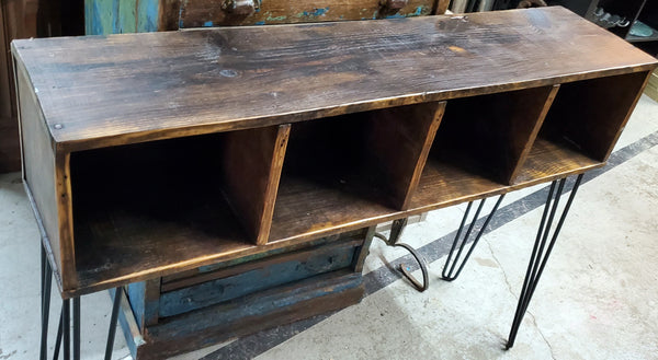 4 Cubby Hardware Bin Table *GAM0105