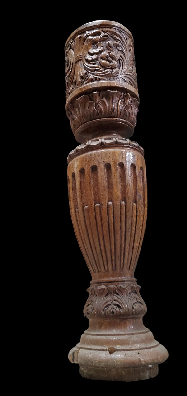 Carved Newel Post GAM0297