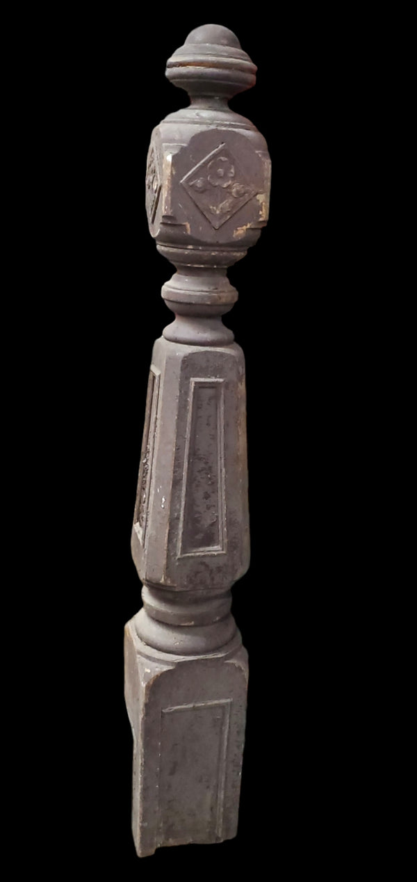 Turned & Carved Newel Post GAM0268