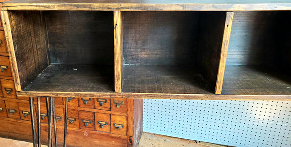 5 Cubby Hardware Bin Table *GAM0108