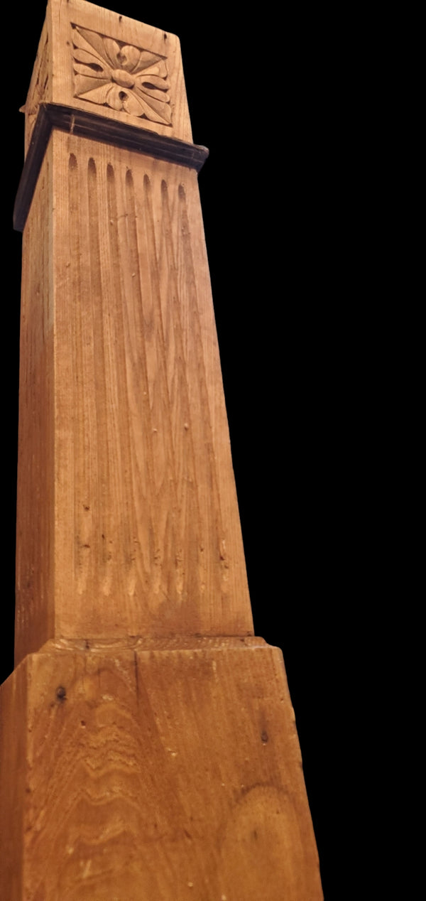 Pair of Newel Posts GAM0254