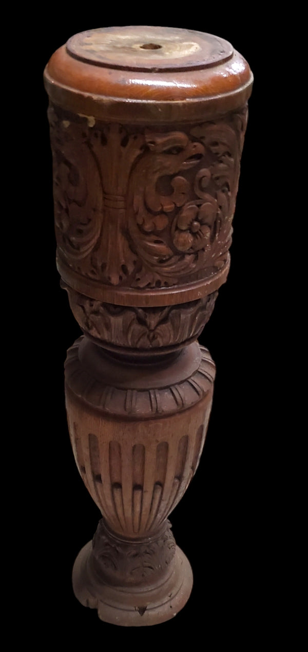 Carved Newel Post GAM0297