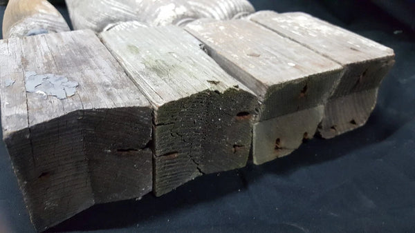 4 Wooden Spindle / Balusters  with Sharp Wood Grain 20" x 2 1/4" GS00457