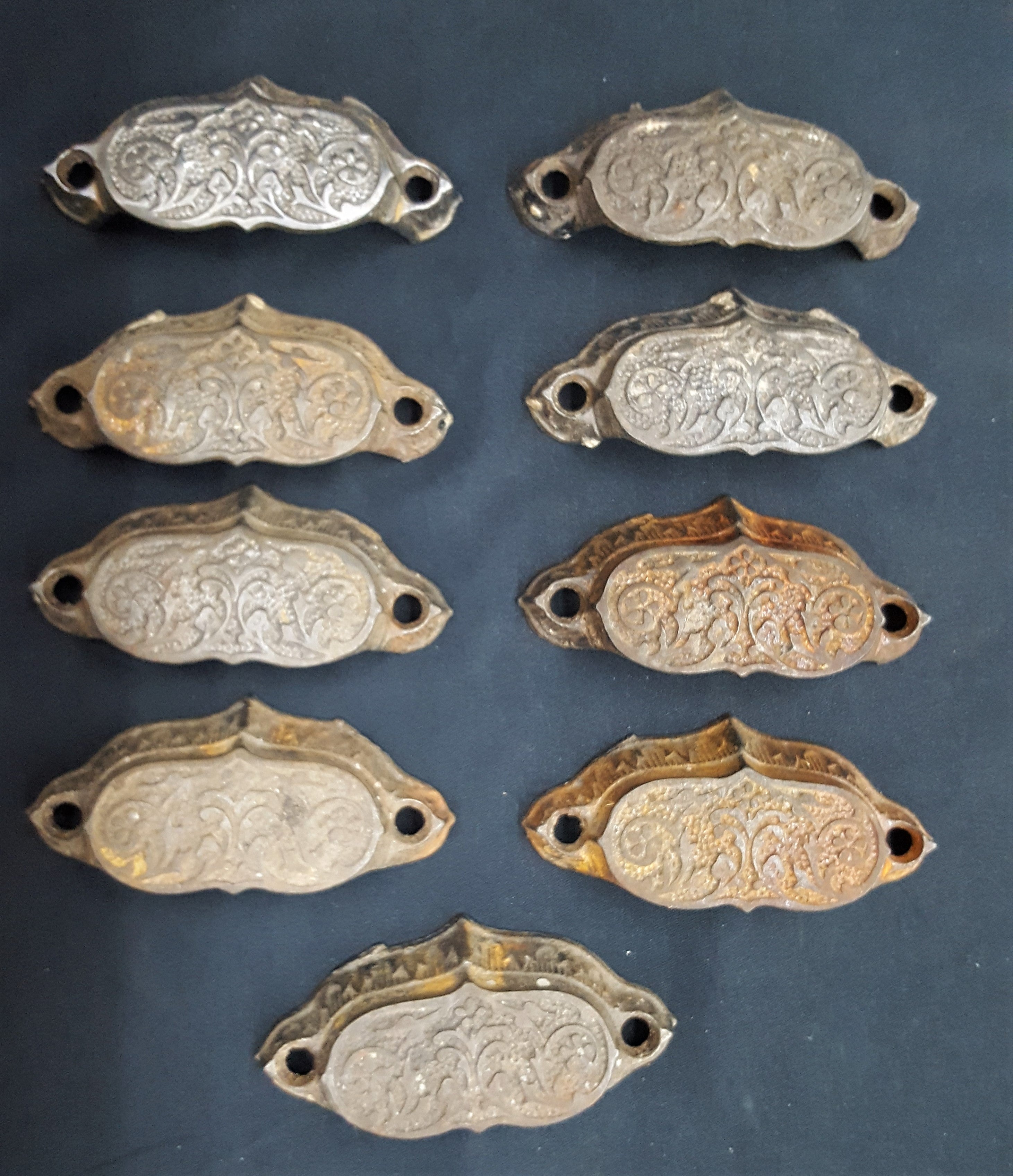 Set of 9 Ornate Victorian Cast Iron Furniture Drawer Pulls #GA2251 –  Governor's Architectural Salvage