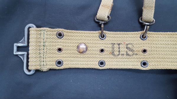Authentic 1943 WWII Military Field Gear & Equipment Set Identified Size 40 Regular #FS